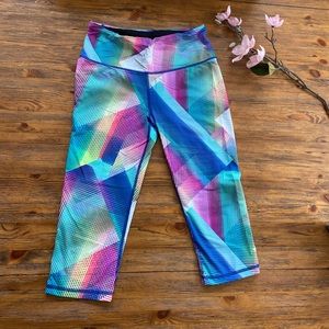 Victoria Secrets Cropped Leggings